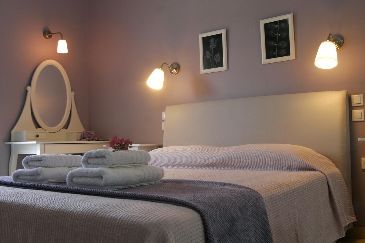 Boutique Hotel Iasmos Trizonia Exterior photo