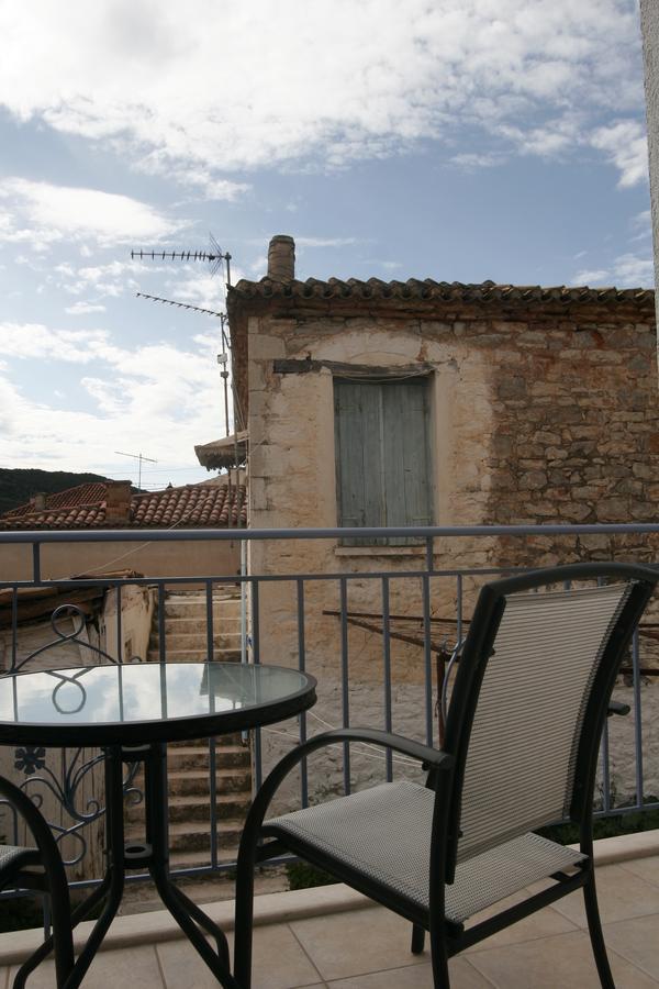 Boutique Hotel Iasmos Trizonia Exterior photo
