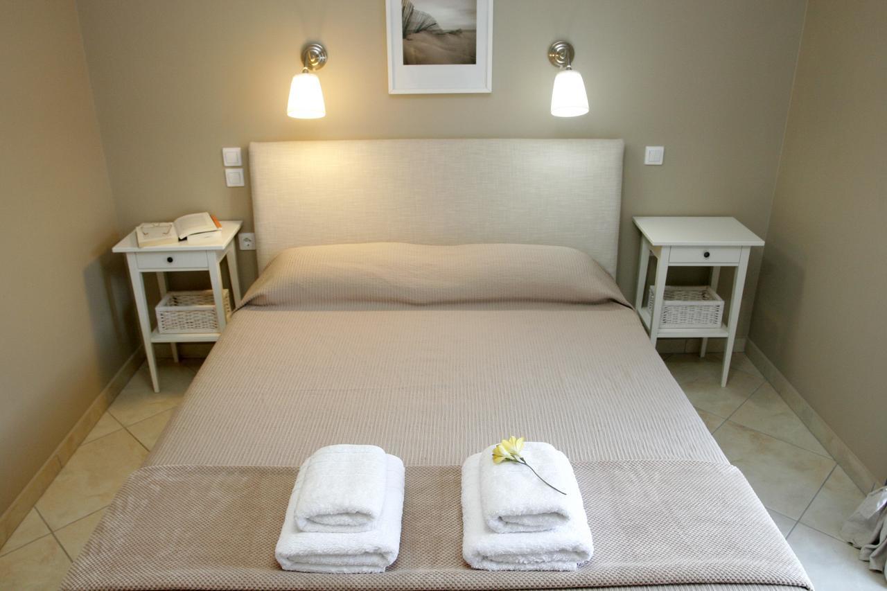 Boutique Hotel Iasmos Trizonia Exterior photo