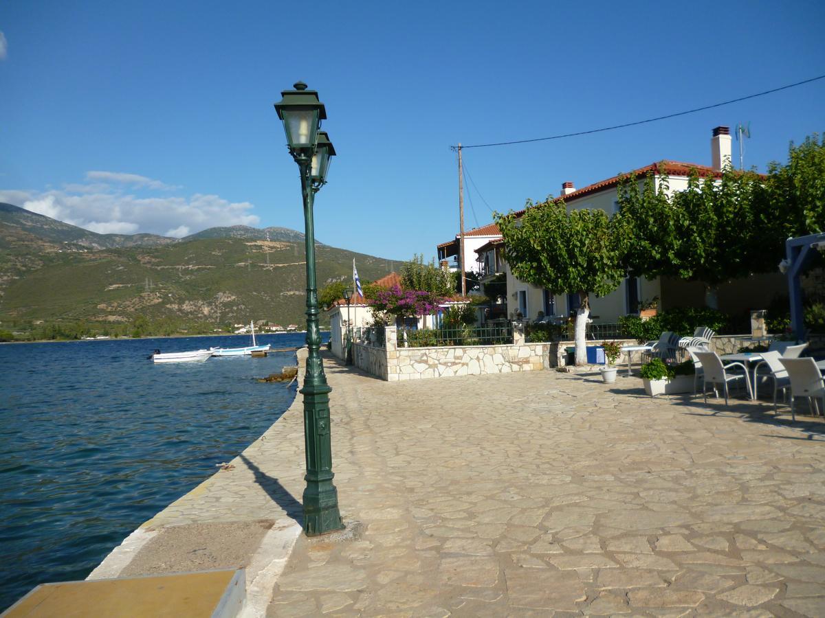 Boutique Hotel Iasmos Trizonia Exterior photo